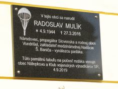 Slávnostné odhalenie pamätnej tabule rodáka Radoslava Mulíka 